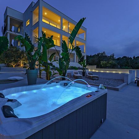 Villa Del Sogno โตรกีร์ ภายนอก รูปภาพ