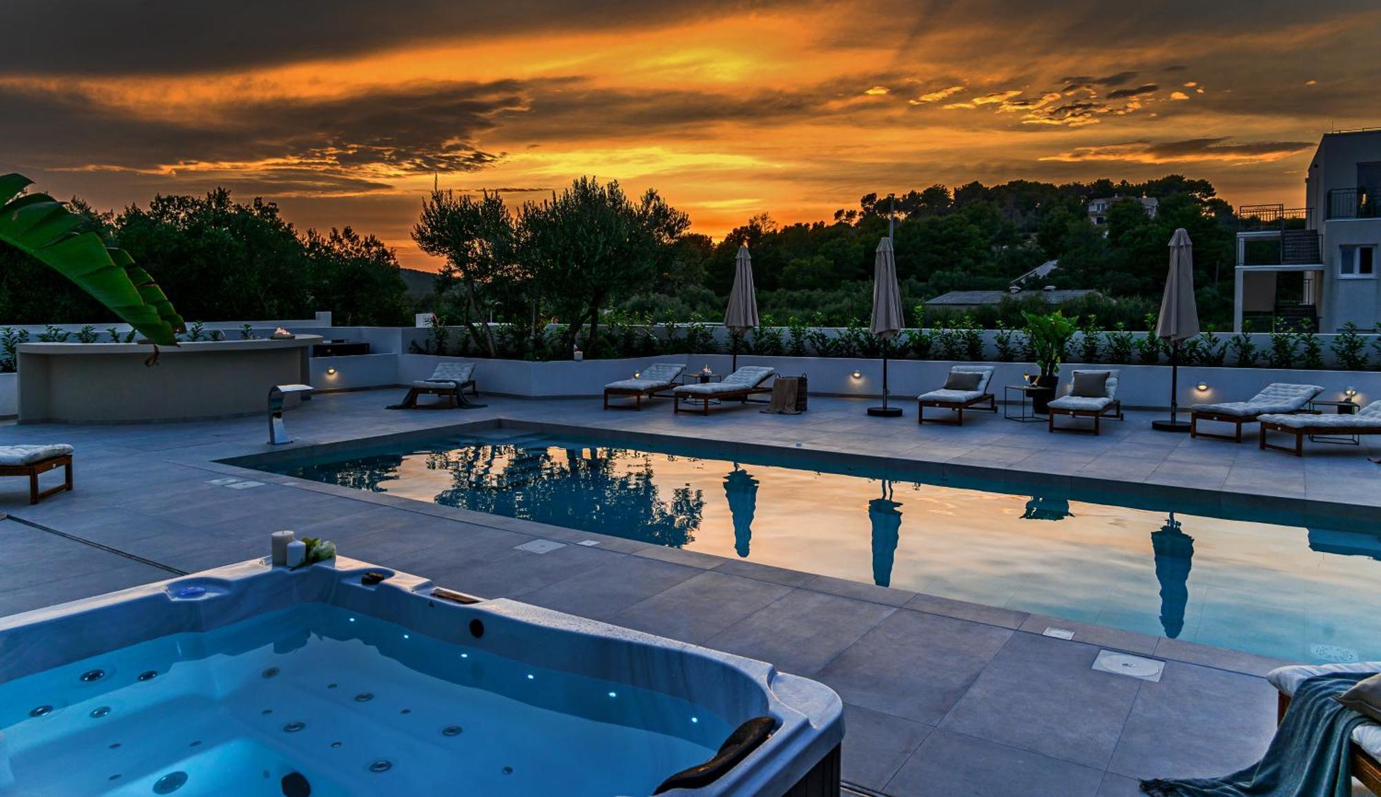 Villa Del Sogno โตรกีร์ ภายนอก รูปภาพ