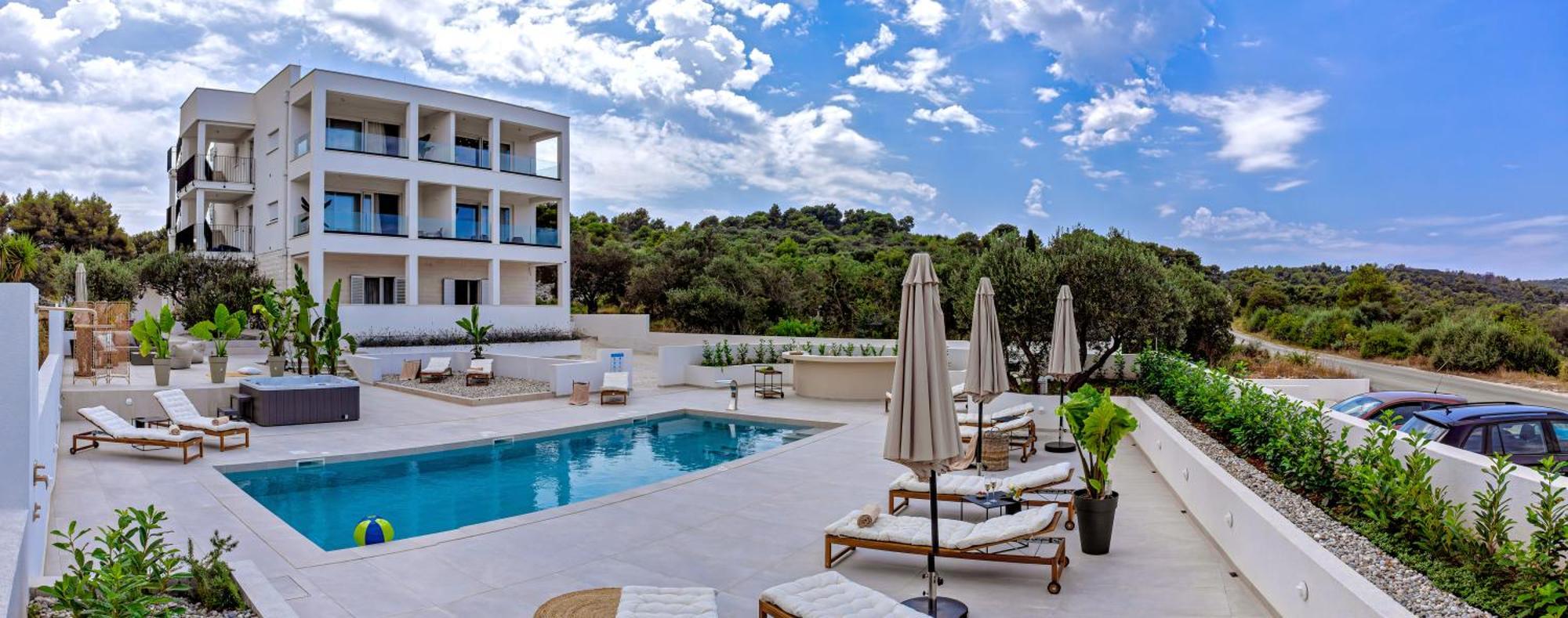 Villa Del Sogno โตรกีร์ ภายนอก รูปภาพ