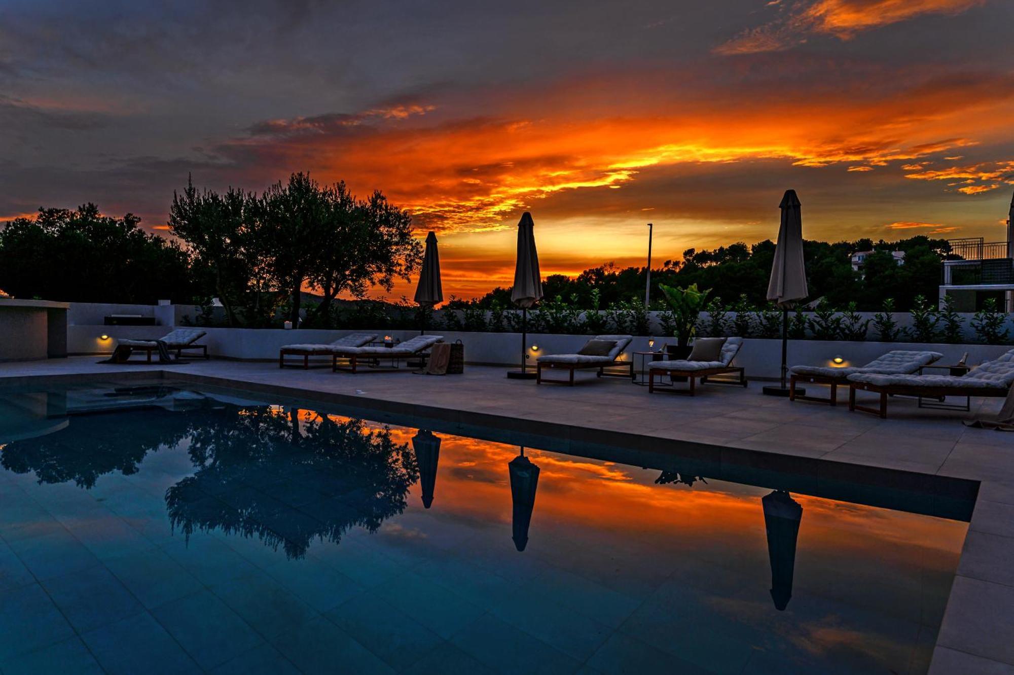 Villa Del Sogno โตรกีร์ ภายนอก รูปภาพ